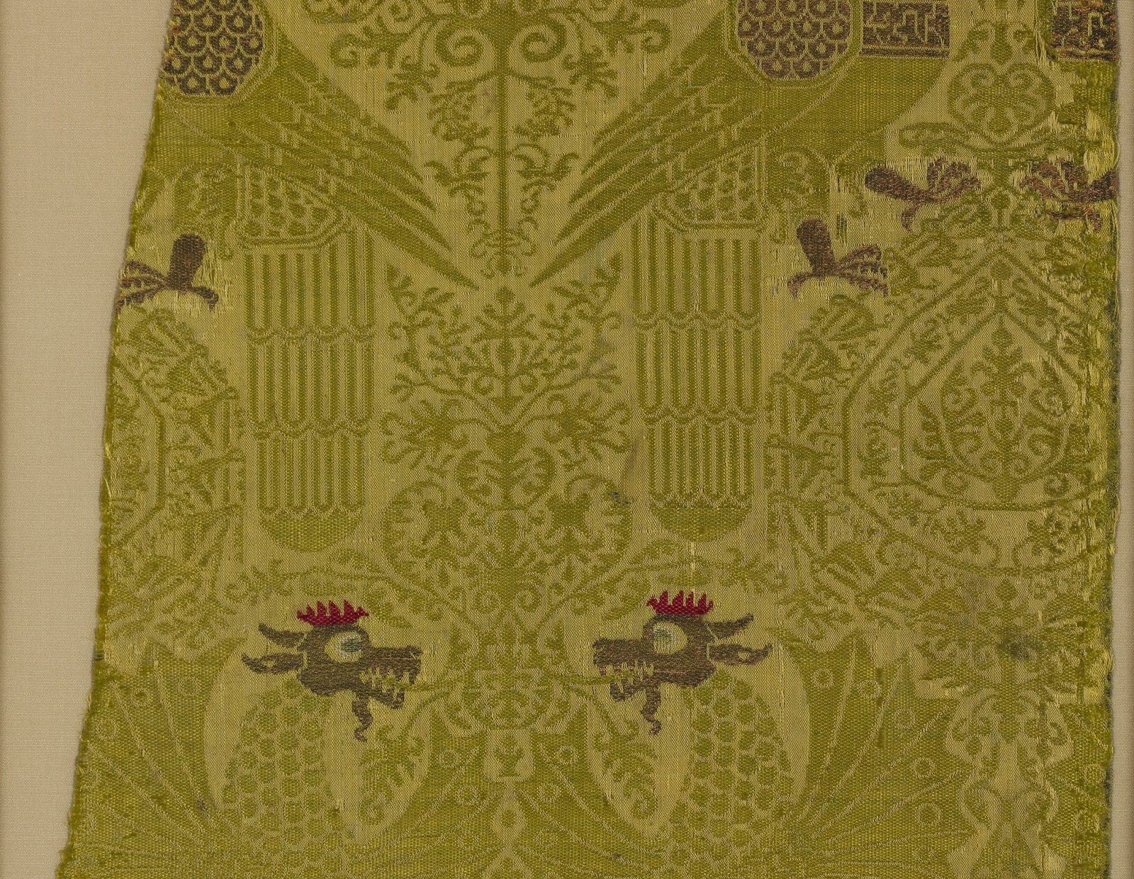 Magpie — Brocaded Silk with Gilt